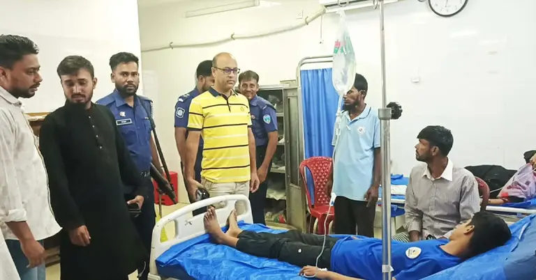 চিকিৎসাধীন উদ্ধারকৃত স্কুলছাত্র